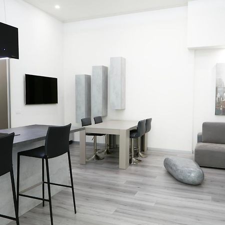 La Corte Luxury Apartment Milaan Buitenkant foto