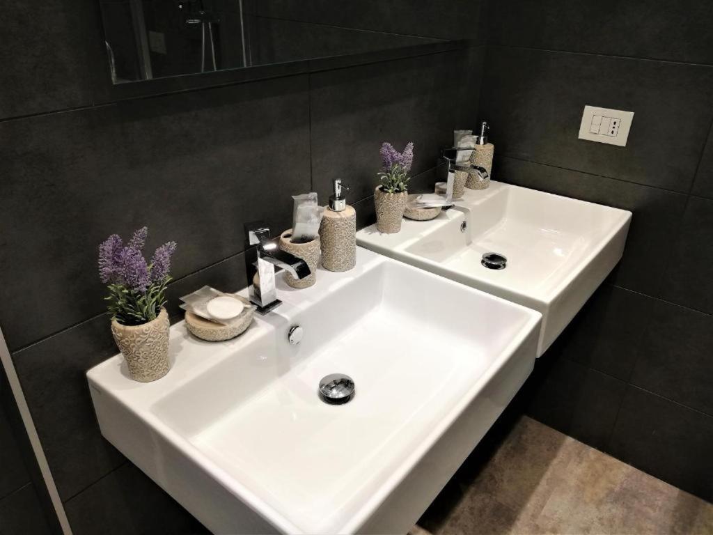 La Corte Luxury Apartment Milaan Buitenkant foto